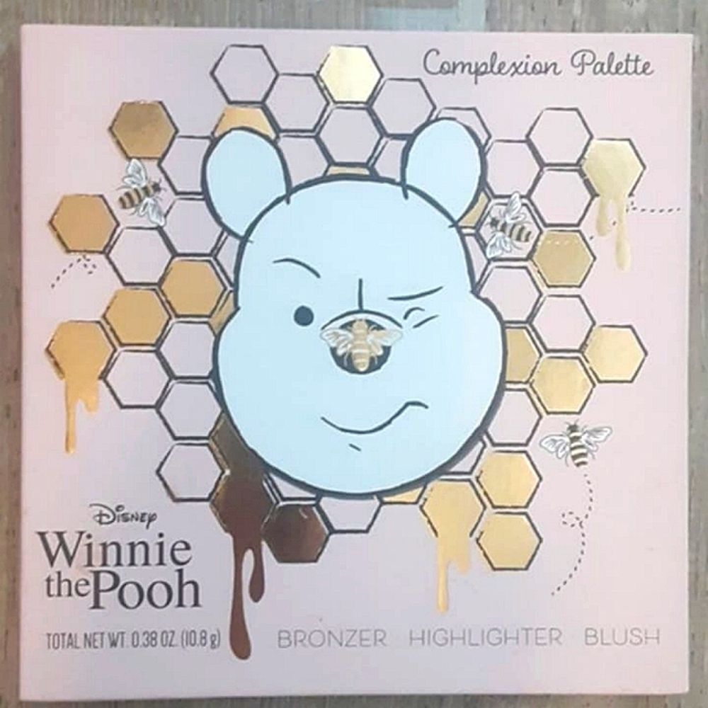 New Disney Winnie the Pooh Complexion Palette